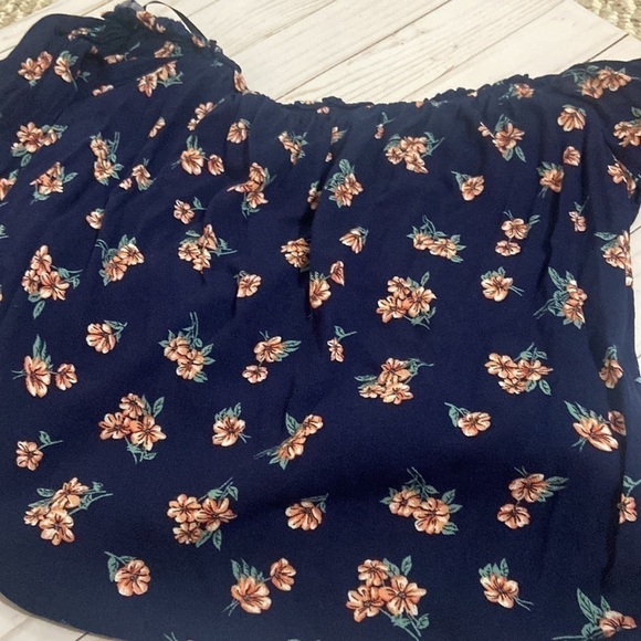 Sweet Wanderer crop top - Picture 4 of 5